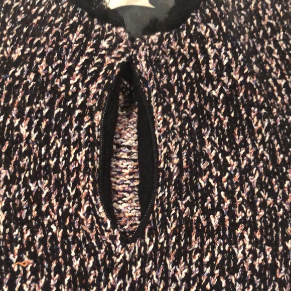 Zara knit dress. - Picture 4 of 4